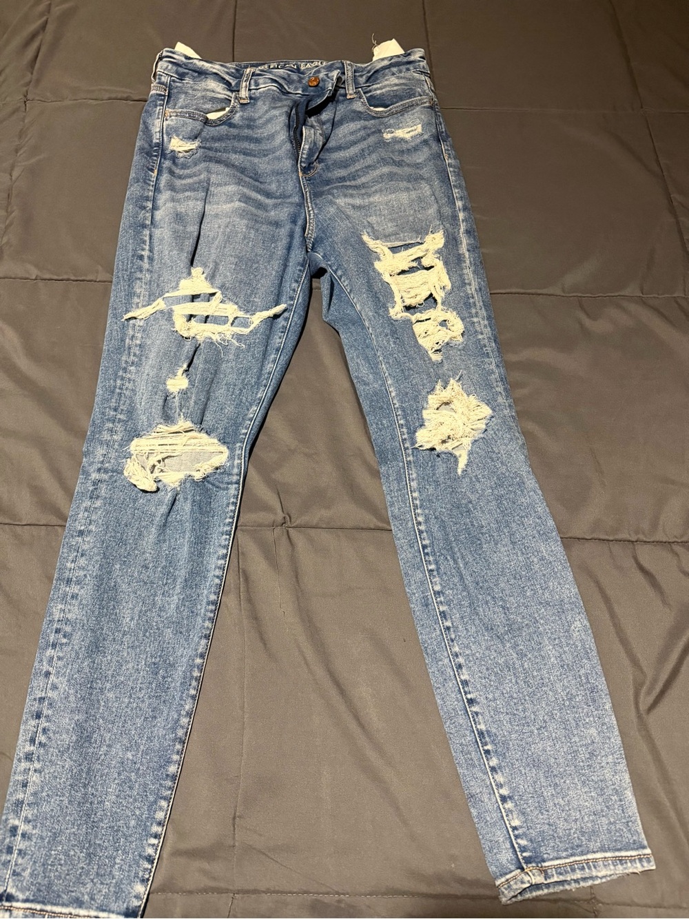 American Eagle Outfitters Distressed Medium Blue Skinny Jeans